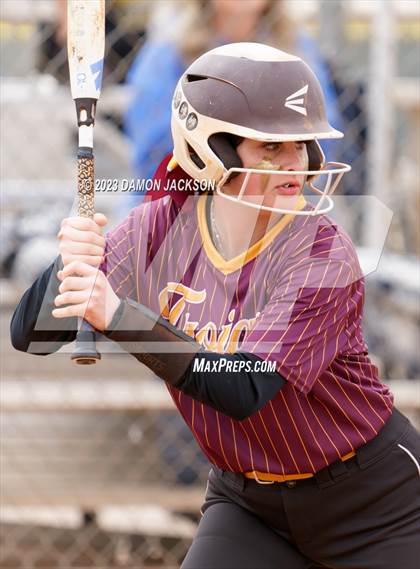 Thumbnail 2 in Pahrump Valley vs Moapa Valley (Sherm Bennett Memorial Tournament) photogallery.