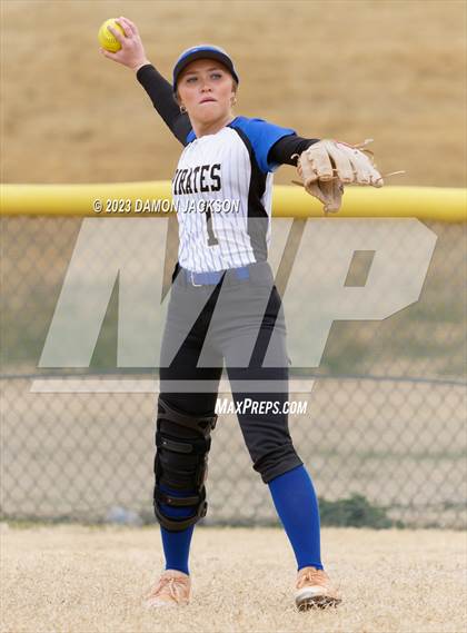 Thumbnail 2 in Pahrump Valley vs Moapa Valley (Sherm Bennett Memorial Tournament) photogallery.