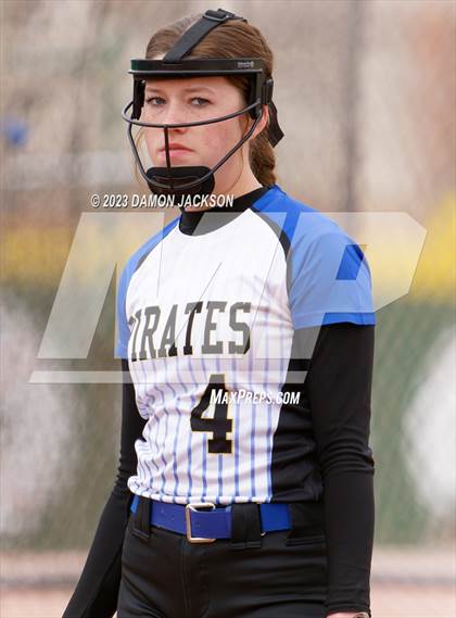 Thumbnail 2 in Pahrump Valley vs Moapa Valley (Sherm Bennett Memorial Tournament) photogallery.