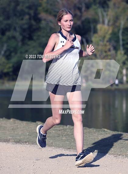 Thumbnail 3 in Gil Murdock Relays photogallery.