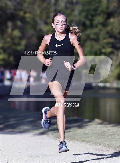 Thumbnail 2 in Gil Murdock Relays photogallery.