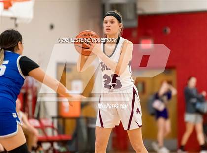 Thumbnail 2 in Somerset vs. Lovelady (Battlin' Billie Classic) photogallery.