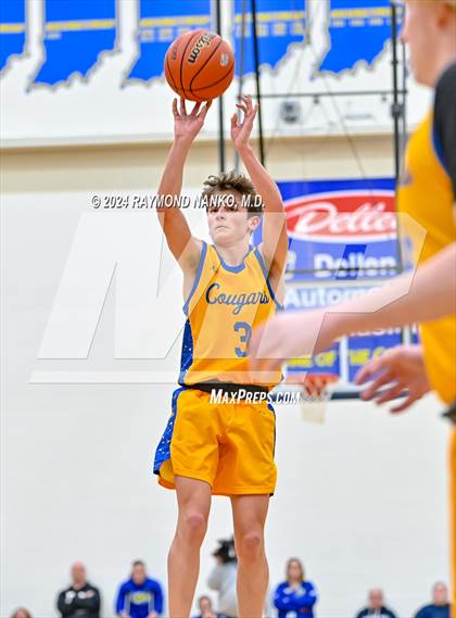 Thumbnail 3 in Greenfield-Central vs. Anderson (IHSAA 4A Sectional 9 Round 1) photogallery.
