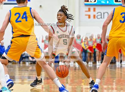 Thumbnail 1 in Greenfield-Central vs. Anderson (IHSAA 4A Sectional 9 Round 1) photogallery.