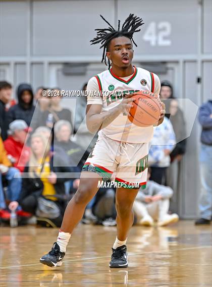 Thumbnail 2 in Greenfield-Central vs. Anderson (IHSAA 4A Sectional 9 Round 1) photogallery.