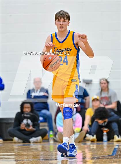 Thumbnail 1 in Greenfield-Central vs. Anderson (IHSAA 4A Sectional 9 Round 1) photogallery.
