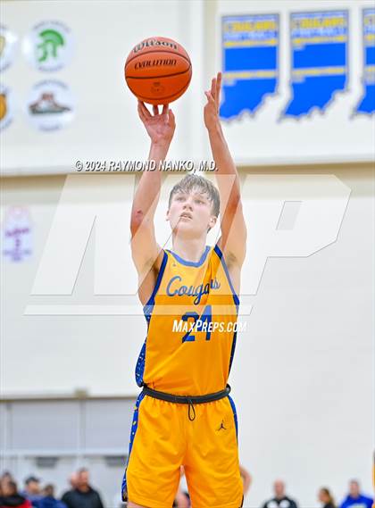 Thumbnail 1 in Greenfield-Central vs. Anderson (IHSAA 4A Sectional 9 Round 1) photogallery.
