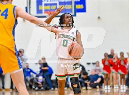 Thumbnail 3 in Greenfield-Central vs. Anderson (IHSAA 4A Sectional 9 Round 1) photogallery.