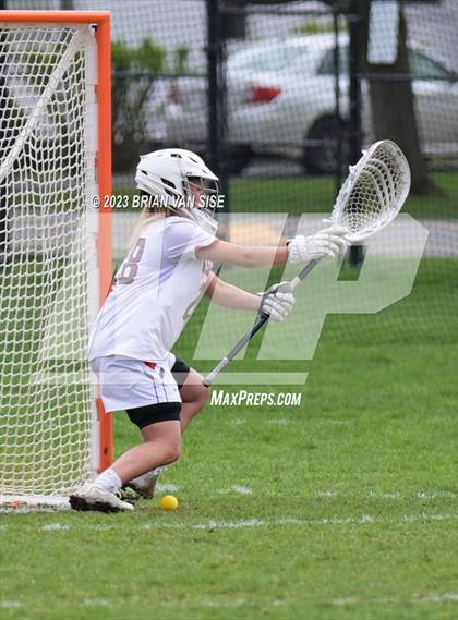 Thumbnail 2 in Shaker @ Niskayuna photogallery.
