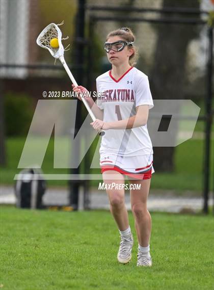Thumbnail 1 in Shaker @ Niskayuna photogallery.