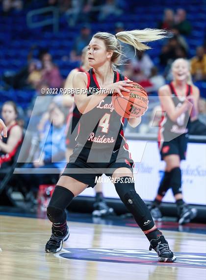 Thumbnail 1 in Winnsboro vs. Fairfield (UIL 3A State Final) photogallery.