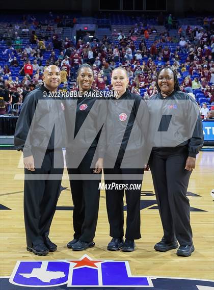 Thumbnail 3 in Winnsboro vs. Fairfield (UIL 3A State Final) photogallery.