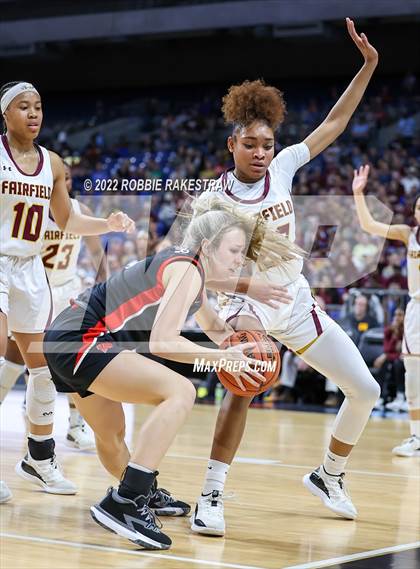 Thumbnail 1 in Winnsboro vs. Fairfield (UIL 3A State Final) photogallery.