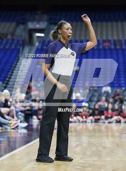 Thumbnail 3 in Winnsboro vs. Fairfield (UIL 3A State Final) photogallery.