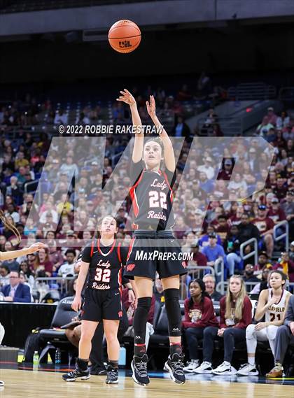 Thumbnail 1 in Winnsboro vs. Fairfield (UIL 3A State Final) photogallery.