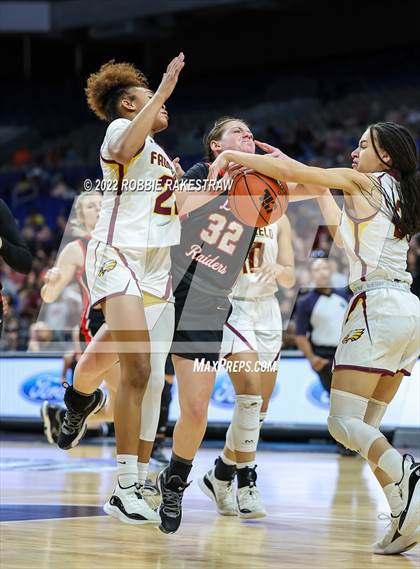 Thumbnail 3 in Winnsboro vs. Fairfield (UIL 3A State Final) photogallery.