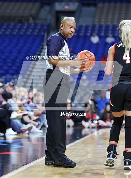 Thumbnail 1 in Winnsboro vs. Fairfield (UIL 3A State Final) photogallery.