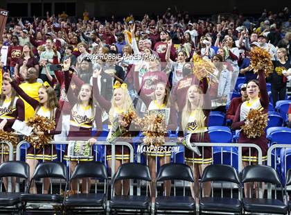 Thumbnail 2 in Winnsboro vs. Fairfield (UIL 3A State Final) photogallery.
