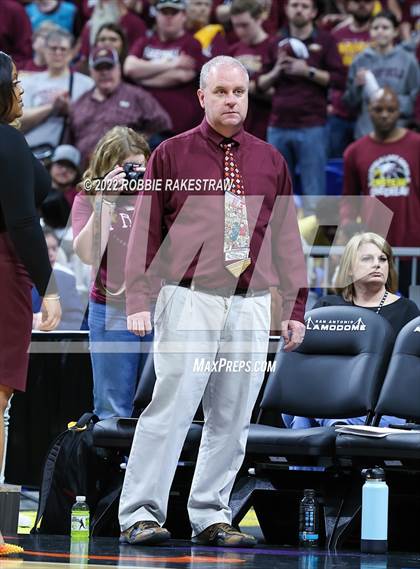Thumbnail 3 in Winnsboro vs. Fairfield (UIL 3A State Final) photogallery.