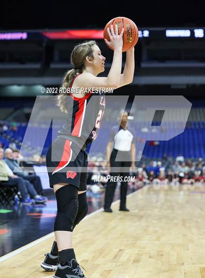 Thumbnail 2 in Winnsboro vs. Fairfield (UIL 3A State Final) photogallery.