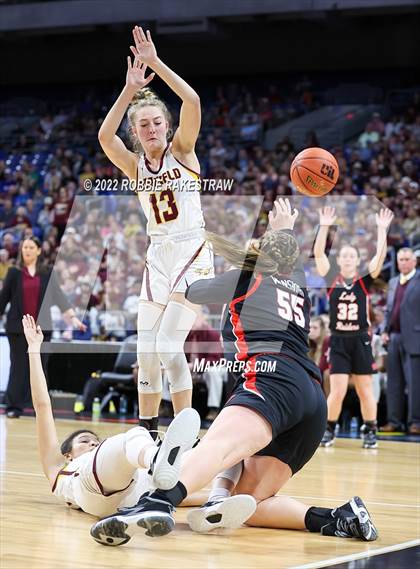 Thumbnail 2 in Winnsboro vs. Fairfield (UIL 3A State Final) photogallery.