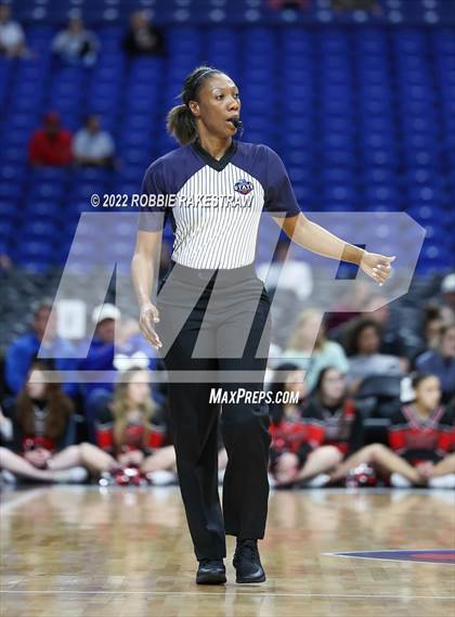 Thumbnail 2 in Winnsboro vs. Fairfield (UIL 3A State Final) photogallery.