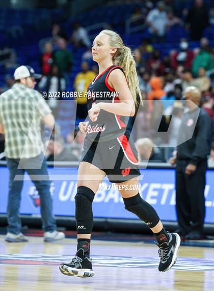 Thumbnail 2 in Winnsboro vs. Fairfield (UIL 3A State Final) photogallery.
