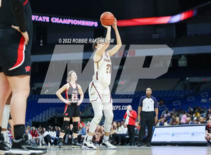 Thumbnail 1 in Winnsboro vs. Fairfield (UIL 3A State Final) photogallery.