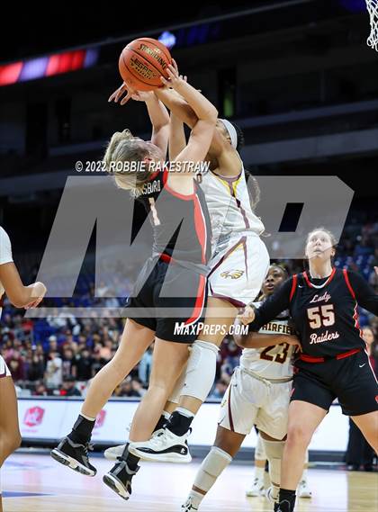 Thumbnail 3 in Winnsboro vs. Fairfield (UIL 3A State Final) photogallery.