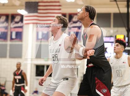 Thumbnail 1 in Centennial vs. De La Salle (NorCal Tipoff Classic) photogallery.