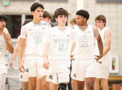 Thumbnail 3 in Centennial vs. De La Salle (NorCal Tipoff Classic) photogallery.
