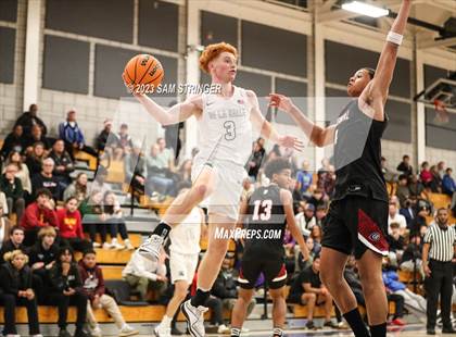 Thumbnail 1 in Centennial vs. De La Salle (NorCal Tipoff Classic) photogallery.