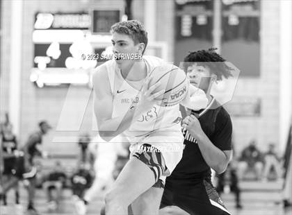 Thumbnail 2 in Centennial vs. De La Salle (NorCal Tipoff Classic) photogallery.
