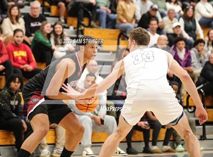 Thumbnail 3 in Centennial vs. De La Salle (NorCal Tipoff Classic) photogallery.