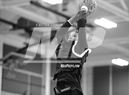 Thumbnail 1 in Centennial vs. De La Salle (NorCal Tipoff Classic) photogallery.