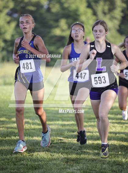 Thumbnail 2 in Huntington North Invitational photogallery.