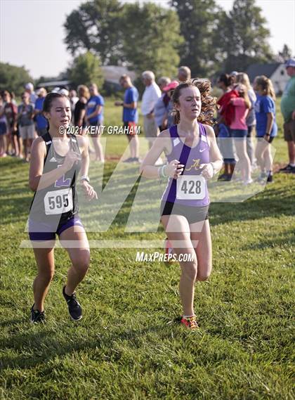 Thumbnail 2 in Huntington North Invitational photogallery.