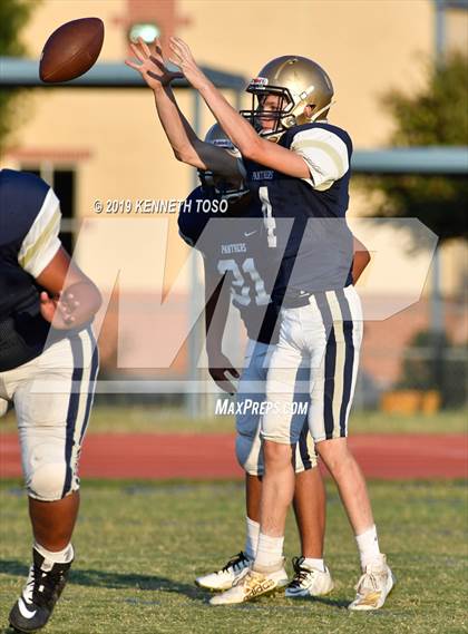 Thumbnail 2 in Holmes @ O'Connor B-Team photogallery.