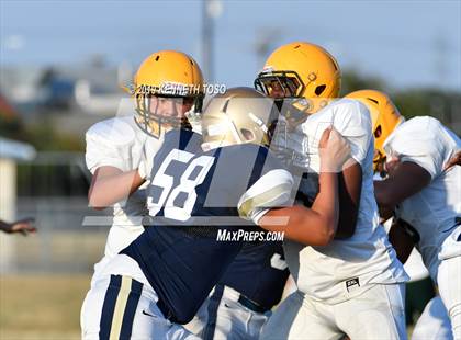 Thumbnail 3 in Holmes @ O'Connor B-Team photogallery.