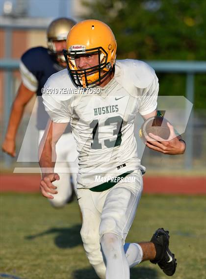 Thumbnail 2 in Holmes @ O'Connor B-Team photogallery.