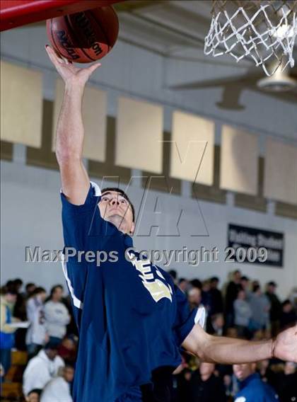 Thumbnail 3 in West vs. Modesto Christian (Modesto Christian Holiday Hoops) photogallery.