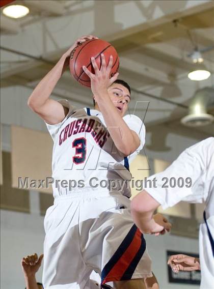 Thumbnail 3 in West vs. Modesto Christian (Modesto Christian Holiday Hoops) photogallery.