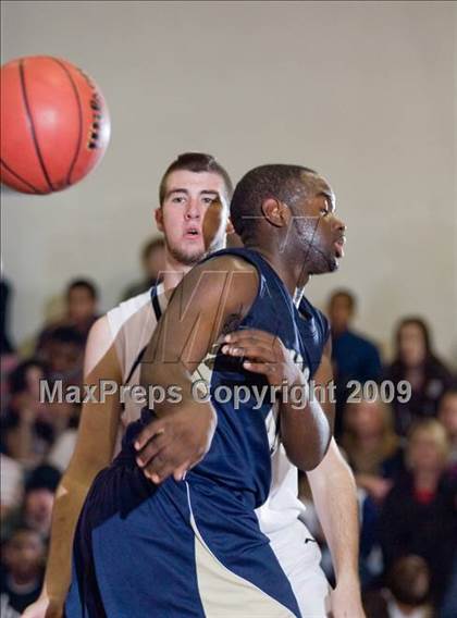 Thumbnail 2 in West vs. Modesto Christian (Modesto Christian Holiday Hoops) photogallery.