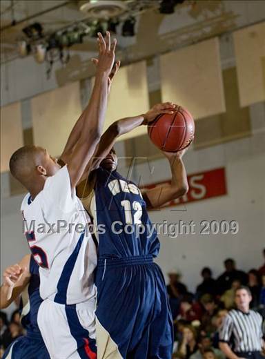 2009 - Photo #8
