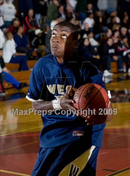 Thumbnail 1 in West vs. Modesto Christian (Modesto Christian Holiday Hoops) photogallery.