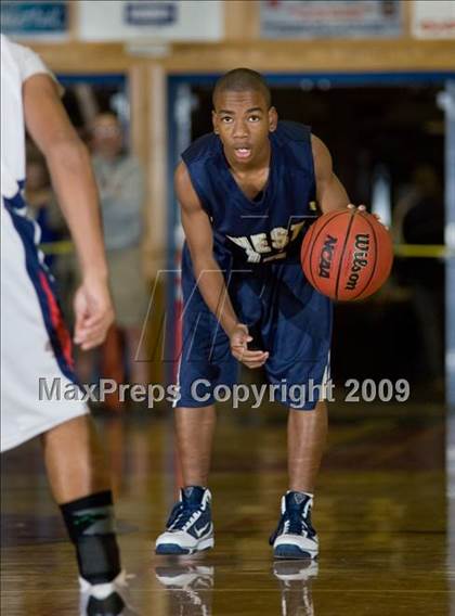 Thumbnail 1 in West vs. Modesto Christian (Modesto Christian Holiday Hoops) photogallery.