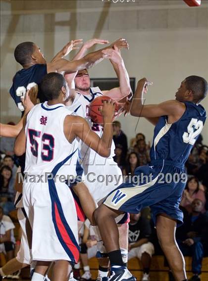 Thumbnail 1 in West vs. Modesto Christian (Modesto Christian Holiday Hoops) photogallery.