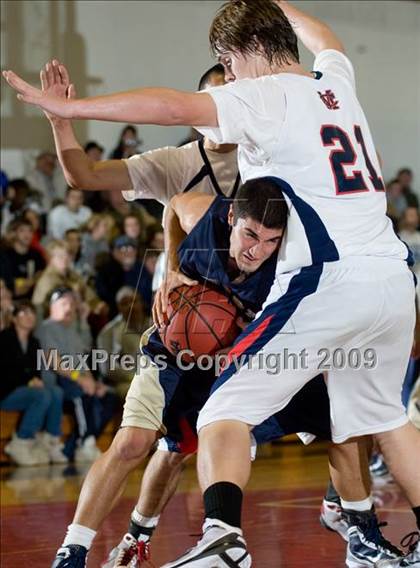 Thumbnail 1 in West vs. Modesto Christian (Modesto Christian Holiday Hoops) photogallery.