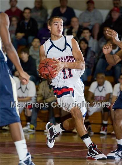 Thumbnail 2 in West vs. Modesto Christian (Modesto Christian Holiday Hoops) photogallery.