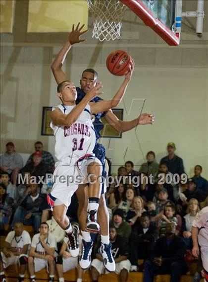 Thumbnail 3 in West vs. Modesto Christian (Modesto Christian Holiday Hoops) photogallery.